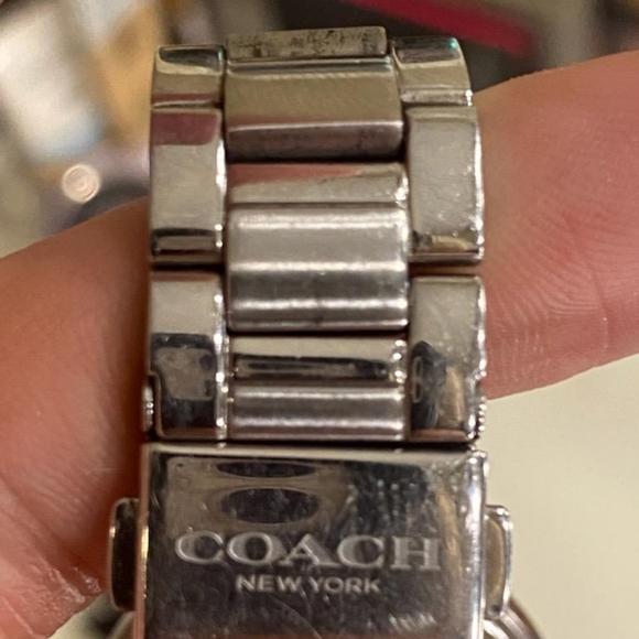 Coach watch - Picture 4 of 4